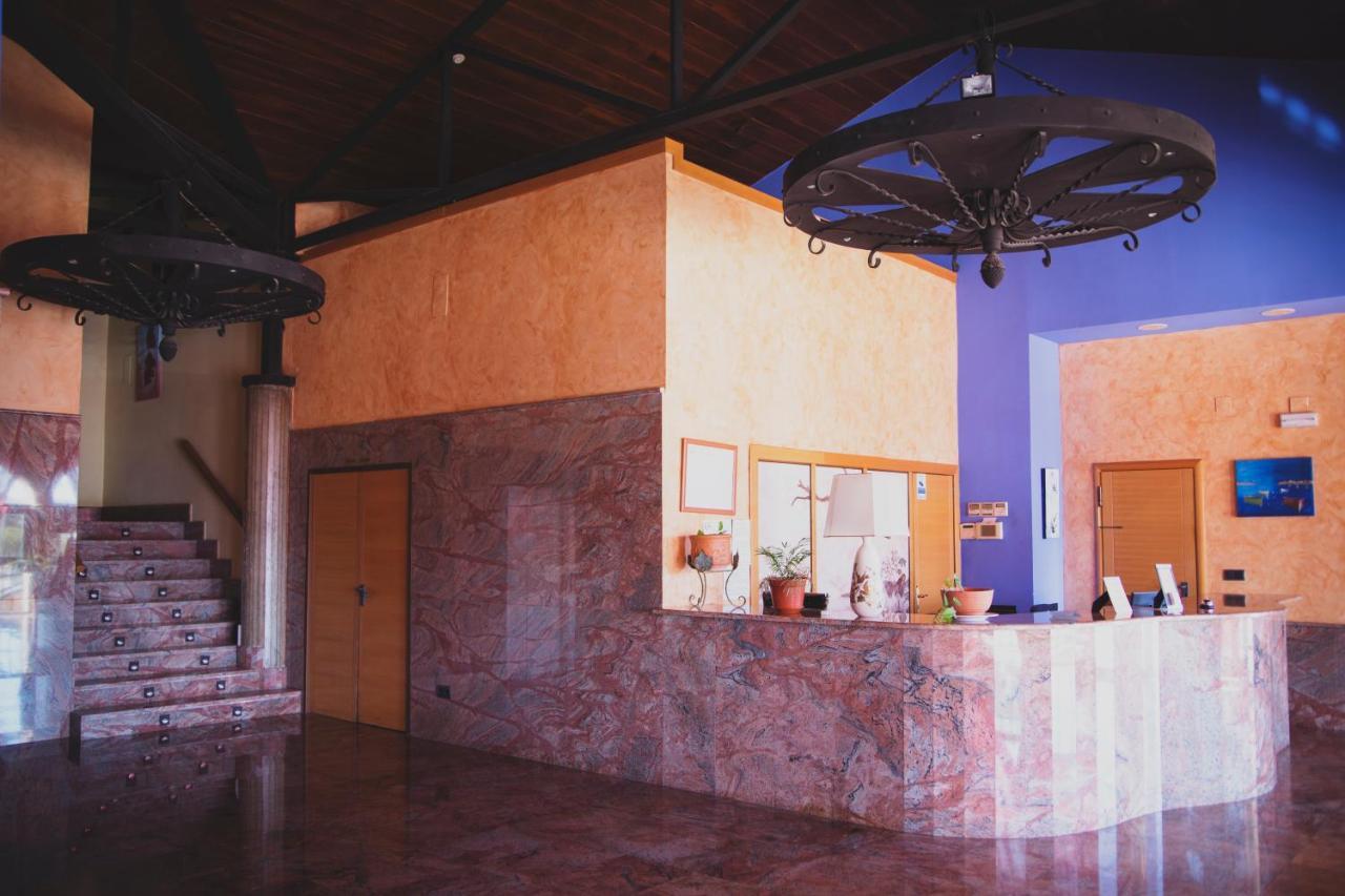 Hotel La Bodega La Almunia de Doña Godina Eksteriør billede