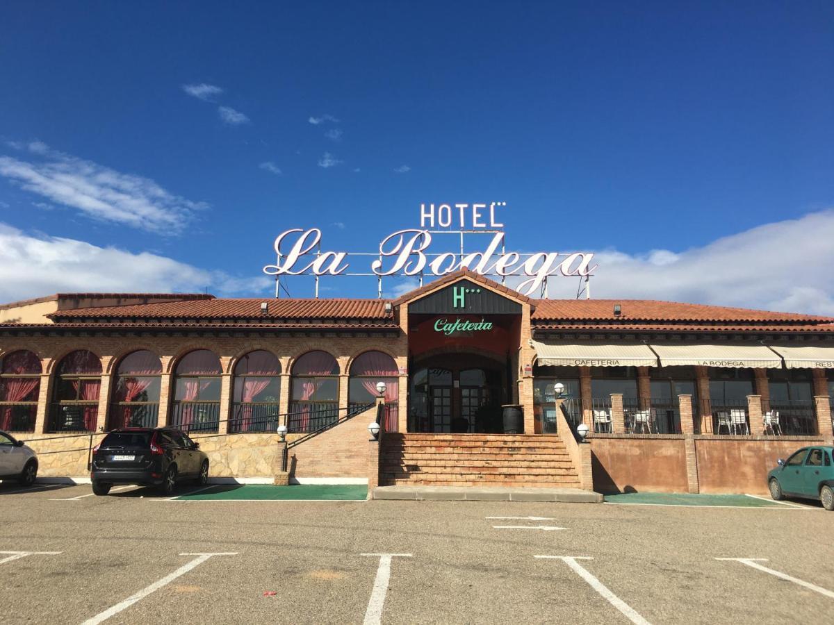 Hotel La Bodega La Almunia de Doña Godina Eksteriør billede