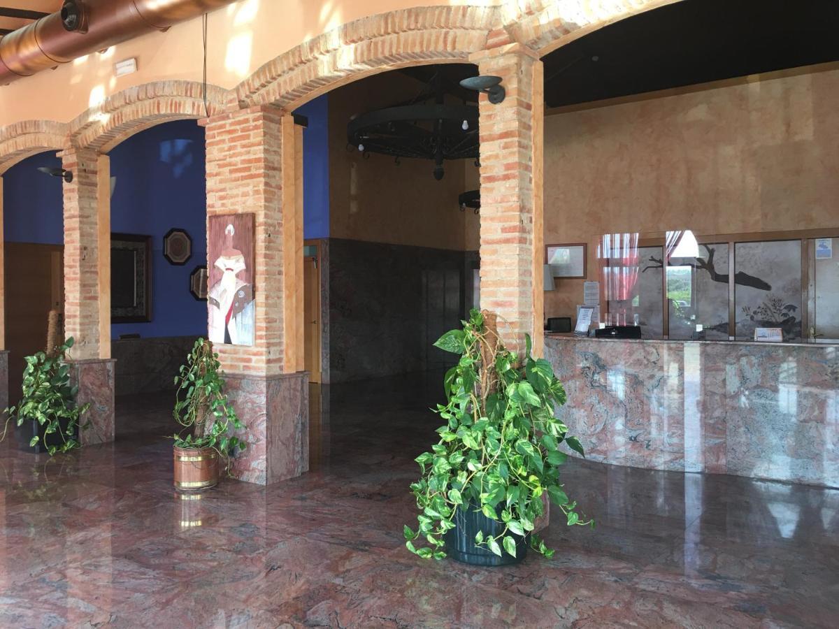 Hotel La Bodega La Almunia de Doña Godina Eksteriør billede